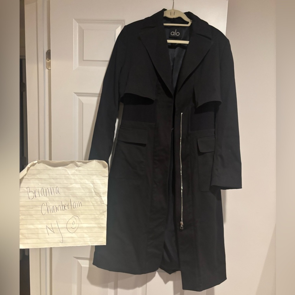 ALO Yoga Women's Black Formation Trench Coat